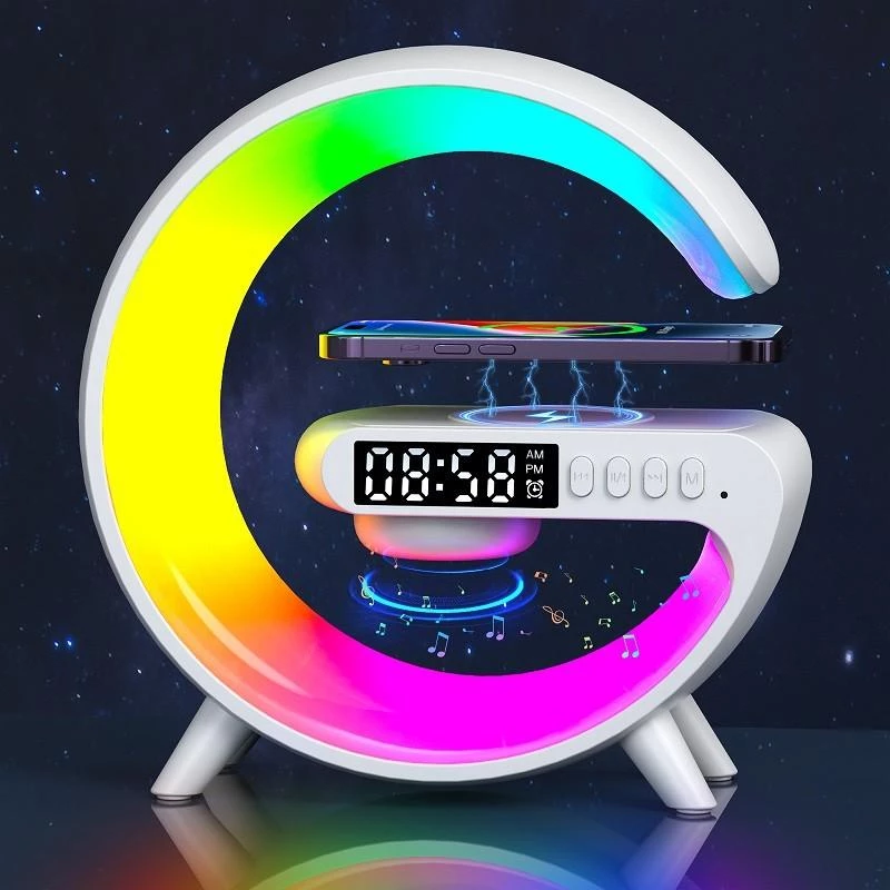 Wireless fast charging station, speaker with RGB, alarm cloc - محطة شحن سريعة لاسلكية، مكبر صوت مزود بإضاءة RGB، وساعة منبه