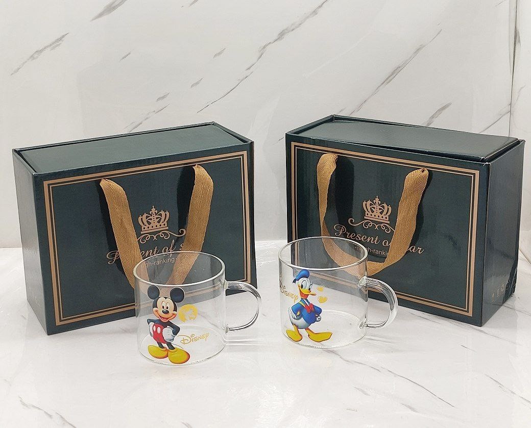 طقم أكواب ديزني الزجاجية بتصميم ميكي ودونالد Disney Glass Mugs with Gift Box