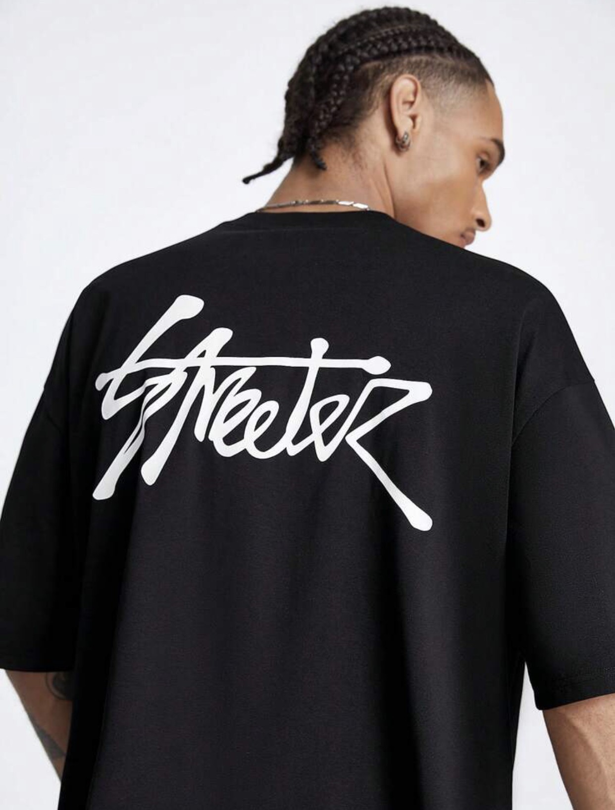 StreetEZ Men Loose Fit Round Neck Short Sleeve T-Shirt With English Letter Print