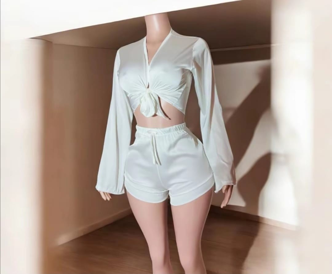 Ensemble Pyjama Avec Top Et Short طقم بيجامة مع توب وشورت