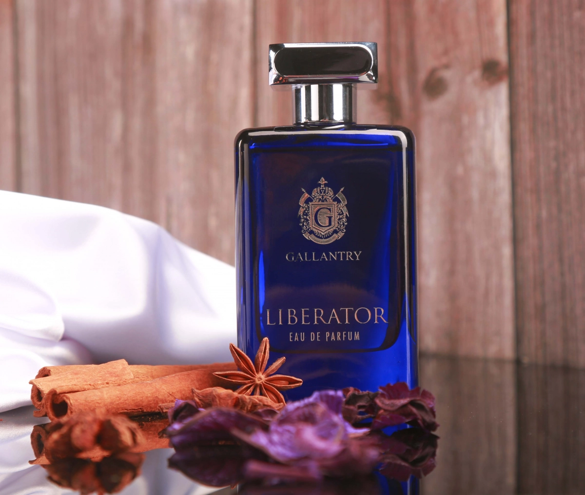 عطر ليبراتور الرجالي صورة غلاف الفيديو على اليوتيوب