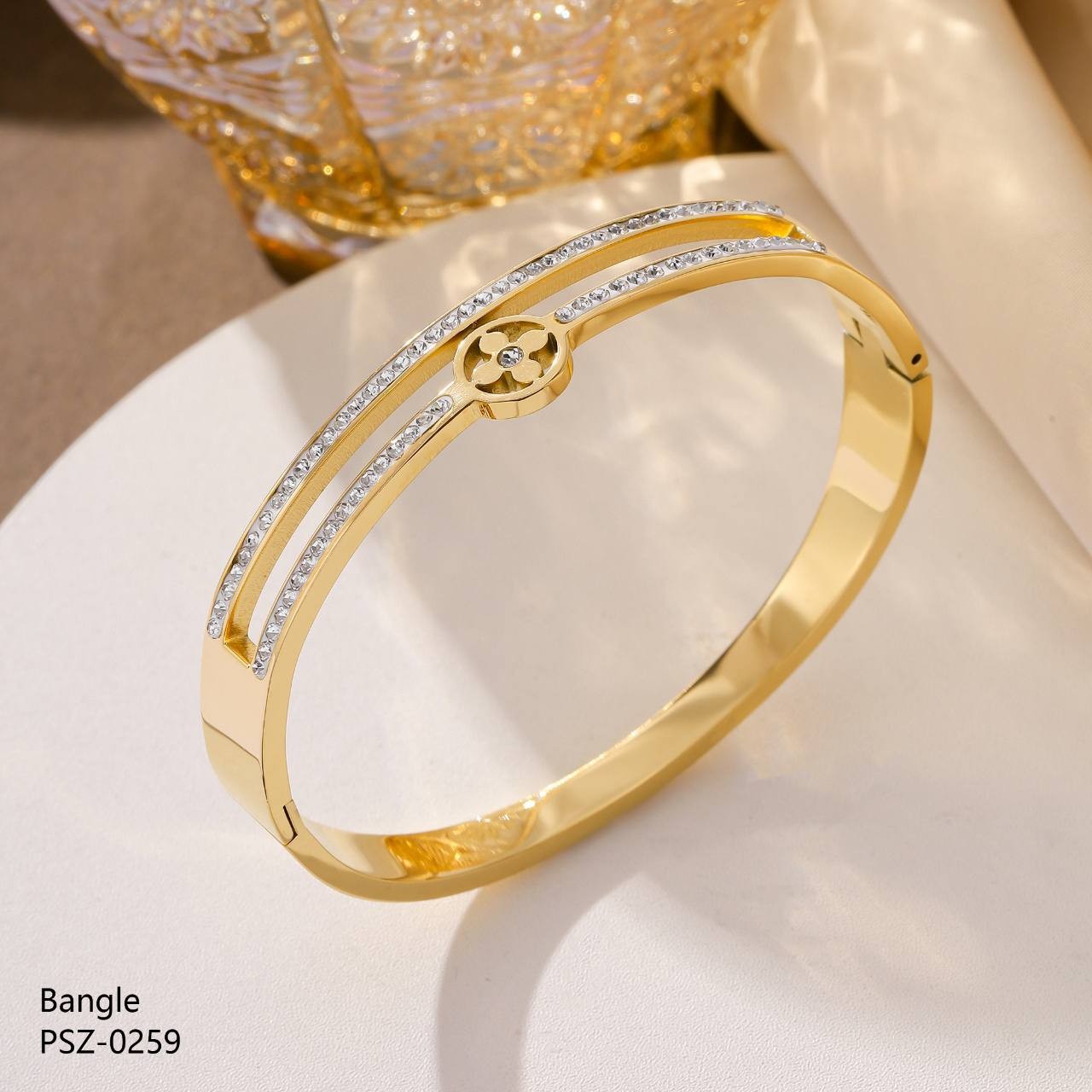 Bracelet 11