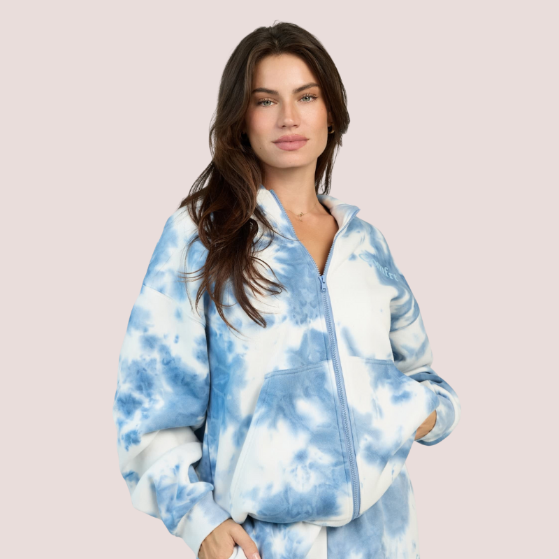 كنزة نسائية