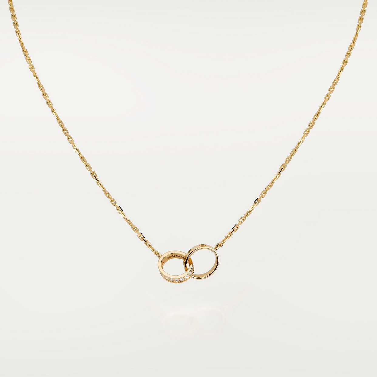 COLLIER CARTIER PENDENTIF LOVE SEMI PAVÉ GOLD