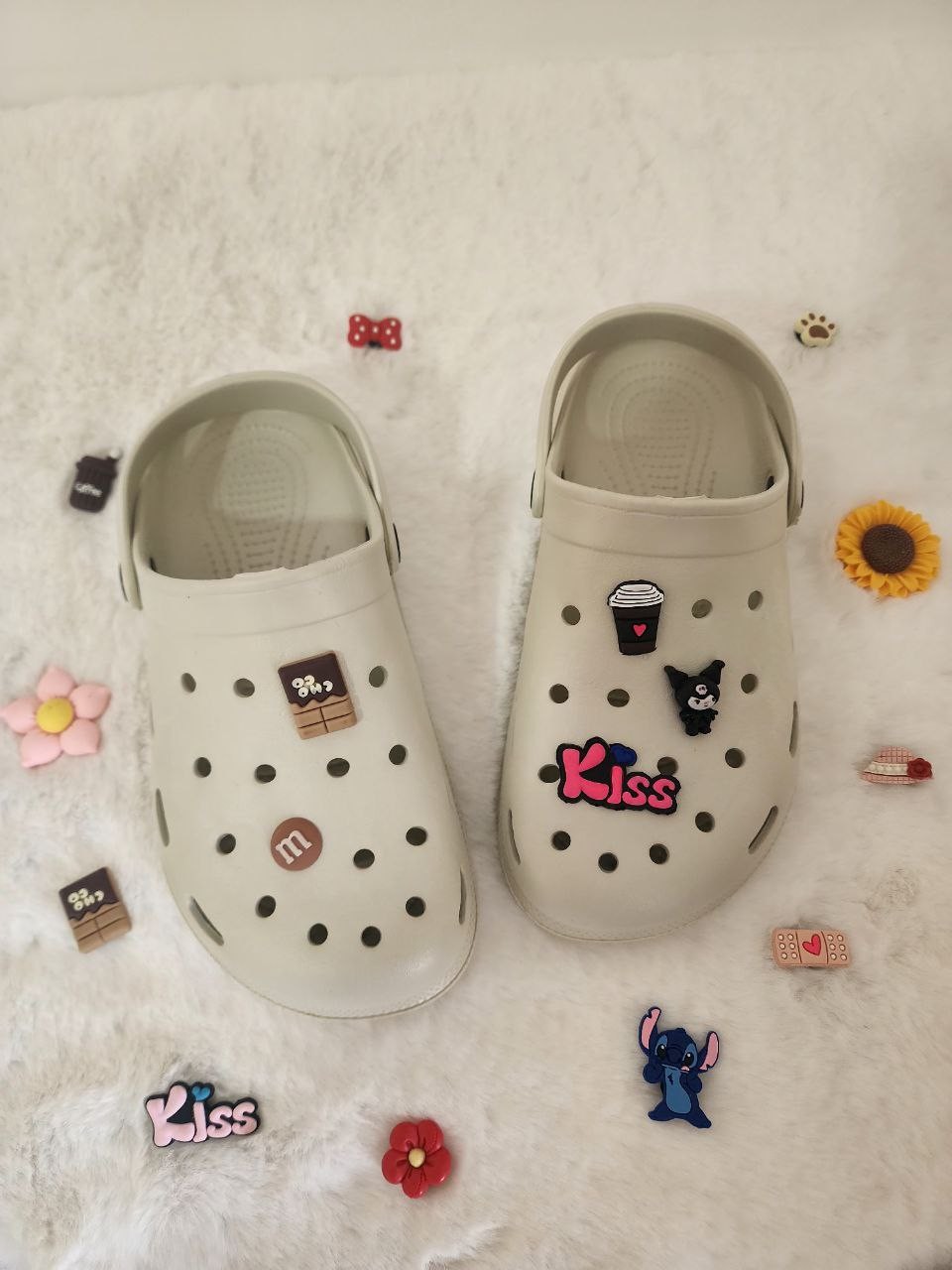 crocs