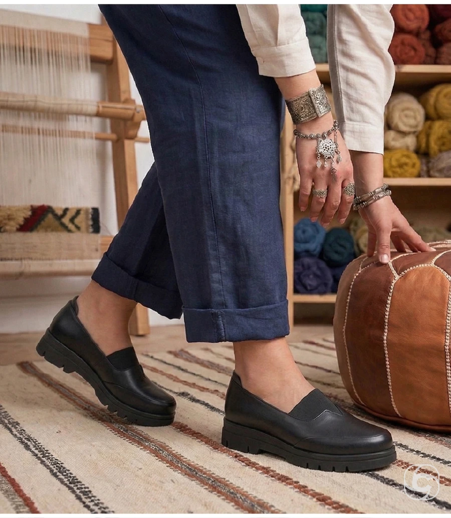 celect-mocassin-cuir-noir-life-style-01 copie.jpg