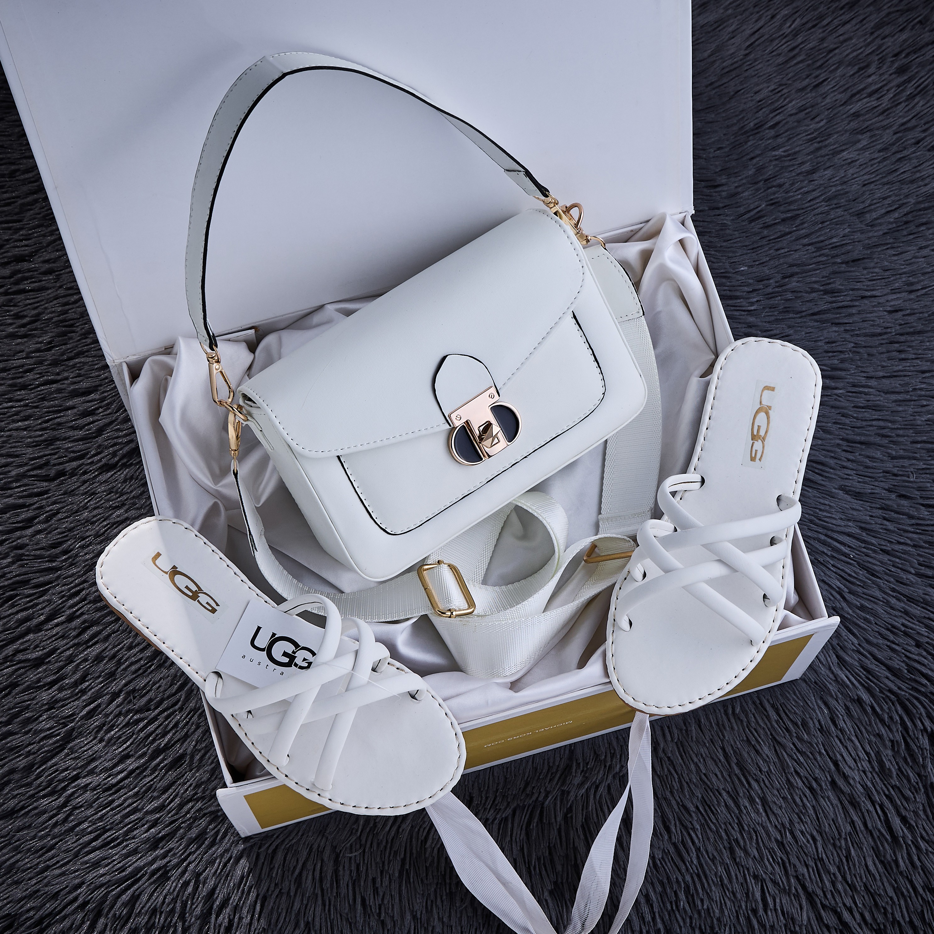 SAC Simple UGG – صاك + صندالة